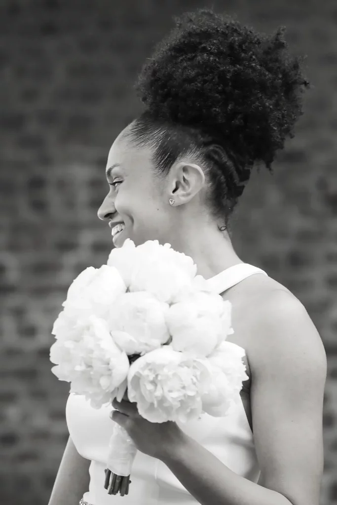 braut-brautstrauss-sw braut-mit-brautstrauss