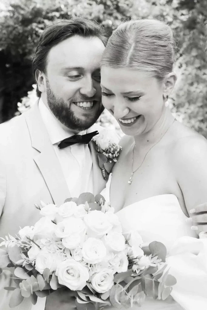 brautpaar-mit-strauss brautpaar mit strauss